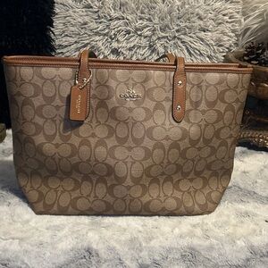 Coach City Tote (Brown Signature Canvas)